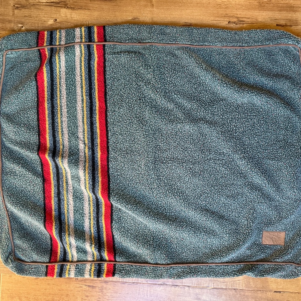 Pendleton camp dog bed cover